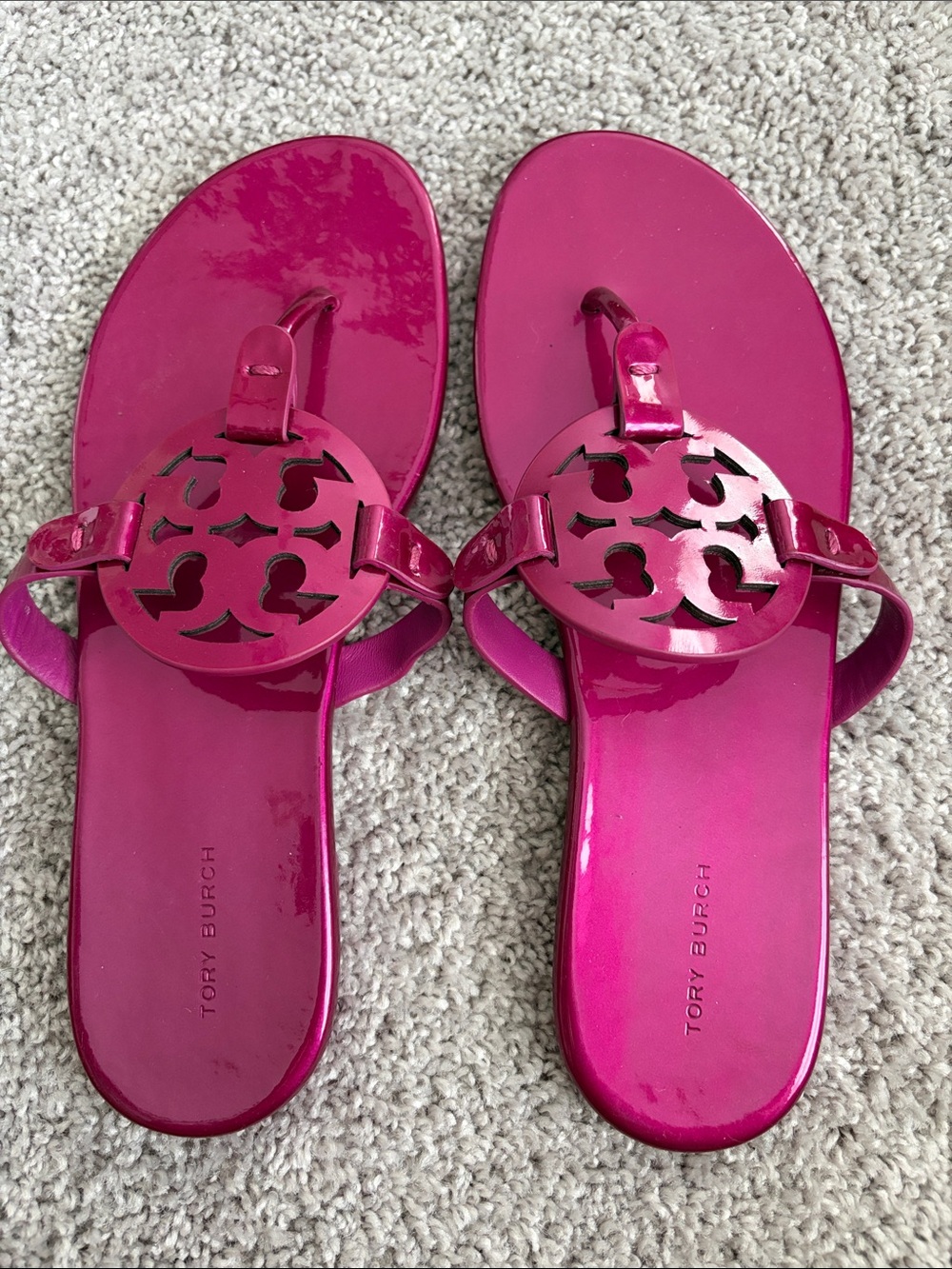Tory Burch burgandy  Patent Leather Logo Thong Sandals size 9